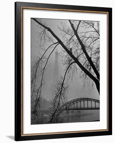 Passerelle Debilly Bridge on a Foggy Winter Day with the Eiffel Tower in the Background-Ed Clark-Framed Photographic Print