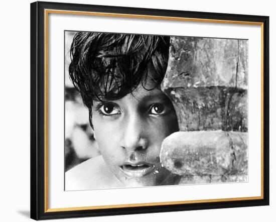 Pather Panchali, Subir Bannerjee, 1955-null-Framed Photo