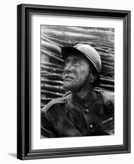 Paths of Glory, Kirk Douglas, 1957-null-Framed Photo