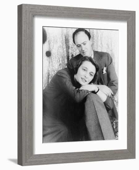 Patricia Neal with Roald Dahl, 1954-Carl Van Vechten-Framed Photographic Print