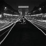 View From The Arc De Triomphe To The Place De L'Et-Paul Almasy-Giclee Print