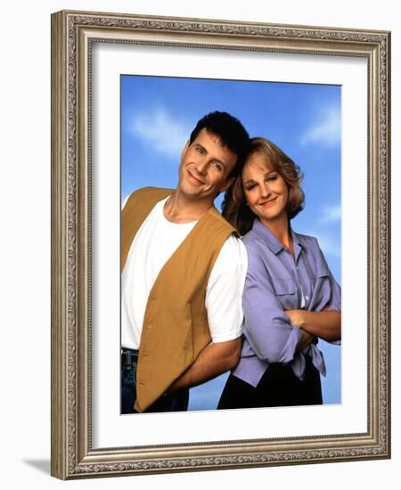 PAUL REISER; HELEN HUNT. "MAD ABOUT YOU" [1992].-null-Framed Photographic Print