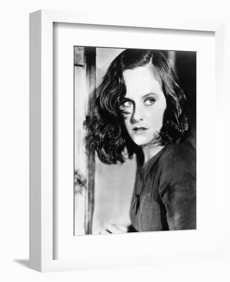 Paulette Goddard. "The Masses" 1936, "Modern Times" Directed by Charles Chaplin-null-Framed Photographic Print