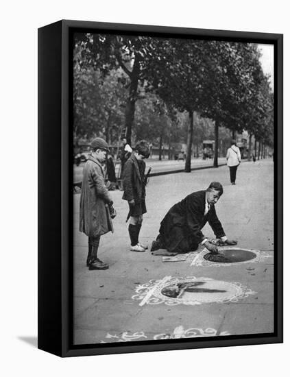 Pavement Artist, Embankment, London, 1926-1927-McLeish-Framed Premier Image Canvas