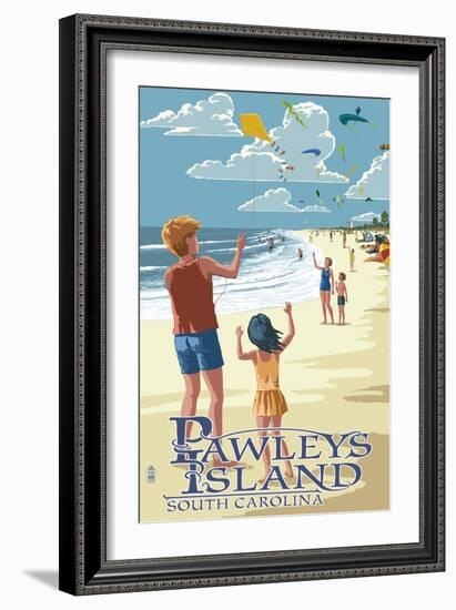 Pawleys Island, South Carolina - Kite Flyers-Lantern Press-Framed Art Print