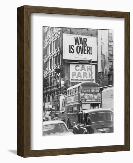 Peace Message from John Lennon and Yoko Ono-null-Framed Photographic Print