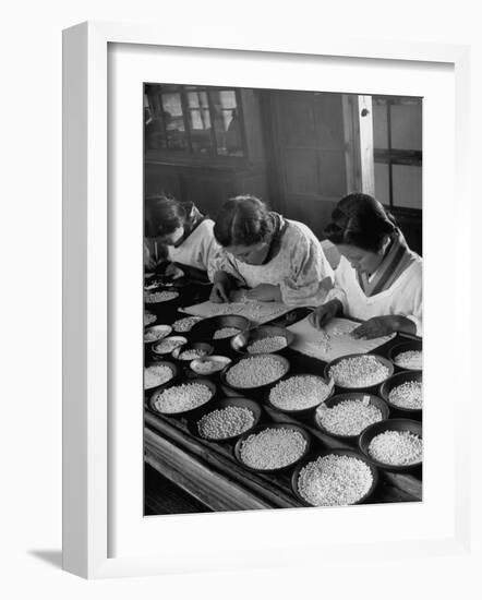 Pearl Sorters at Work Categorizing According to Size at Factory-Alfred Eisenstaedt-Framed Photographic Print