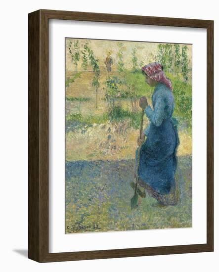 Peasant Digging; Paysanne Bechant, 1882-Camille Pissarro-Framed Giclee Print