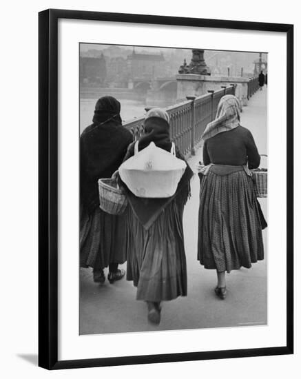 Peasant Women on a Bridge in Budapest-William Vandivert-Framed Photographic Print