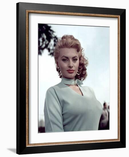 Peccato Che Sia Una Canaglia / Dommage Que Tu Sois Une Canaille  Sophia Loren-null-Framed Photo