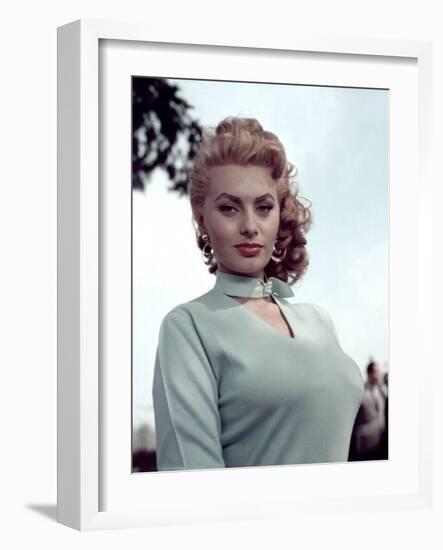 Peccato Che Sia Una Canaglia / Dommage Que Tu Sois Une Canaille  Sophia Loren-null-Framed Photo