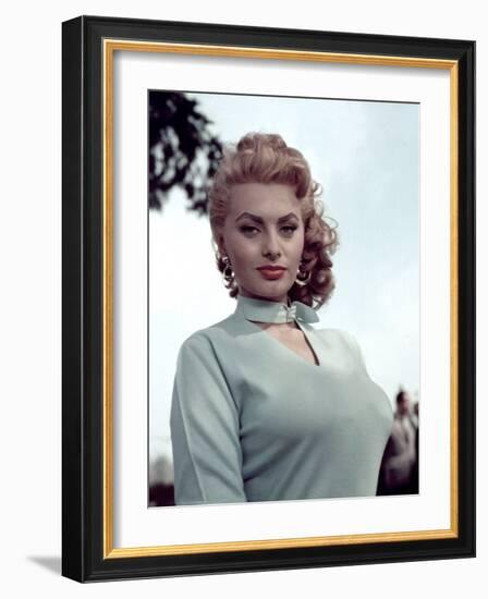 Peccato Che Sia Una Canaglia / Dommage Que Tu Sois Une Canaille  Sophia Loren-null-Framed Photo