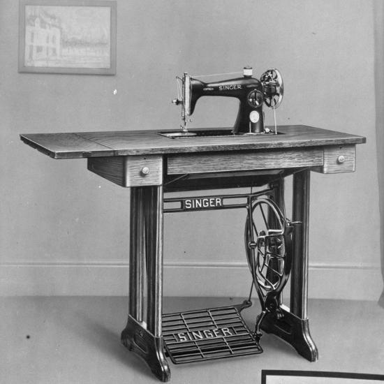 'Pedal Foot Singer Sewing Machine' Photographic Print - | Art.com
