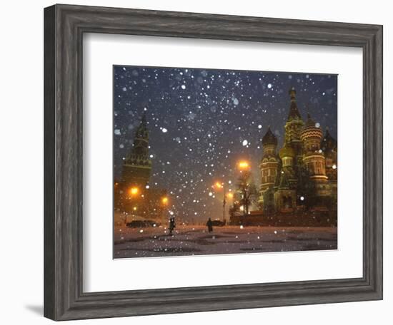 Pedestrians Pass by the Moscow Kremlin-null-Framed Photographic Print