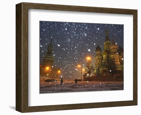 Pedestrians Pass by the Moscow Kremlin-null-Framed Photographic Print