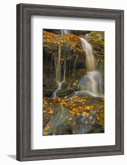 Pennsylvania, Delaware Water Gap NRA. Waterfall over Rocks-Jay O'brien-Framed Premium Photographic Print