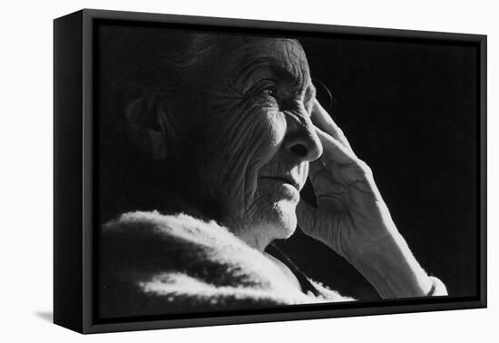 Pensive Portrait of Artist Georgia O'Keeffe-John Loengard-Framed Premier Image Canvas