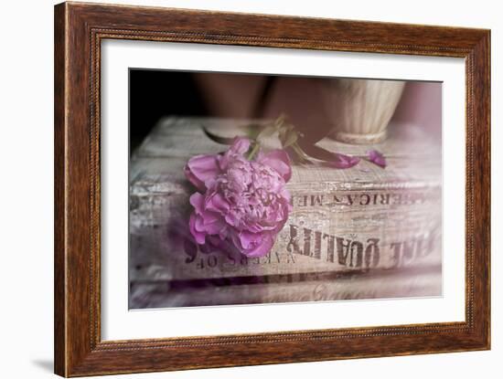 Peony-Valda Bailey-Framed Photographic Print