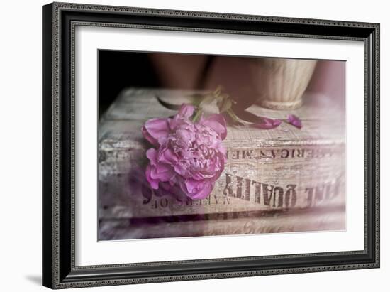 Peony-Valda Bailey-Framed Photographic Print