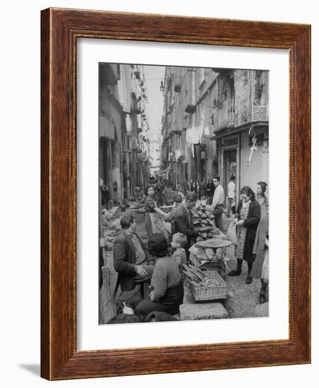 People Buying Bread in the Streets of Naples-Alfred Eisenstaedt-Framed Photographic Print