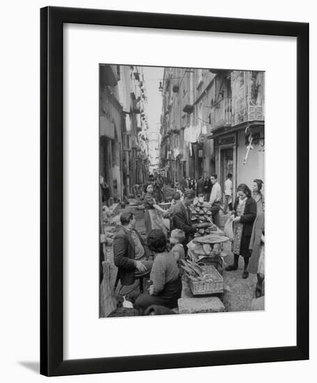 People Buying Bread in the Streets of Naples-Alfred Eisenstaedt-Framed Photographic Print