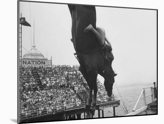 People Come Out to See the Diving Horse-Peter Stackpole-Mounted Photographic Print