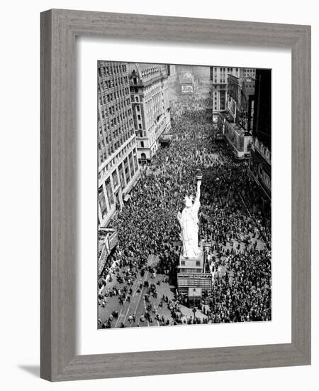 People Crowd Times Square at 42nd Street-null-Framed Photographic Print