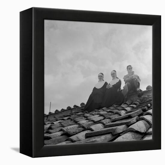 People on a Rooftop Awaiting the Coronation of Pope John XXIII, Vatican City, 4th November 1958-null-Framed Premier Image Canvas