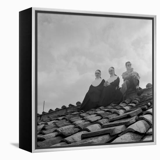People on a Rooftop Awaiting the Coronation of Pope John XXIII, Vatican City, 4th November 1958-null-Framed Premier Image Canvas