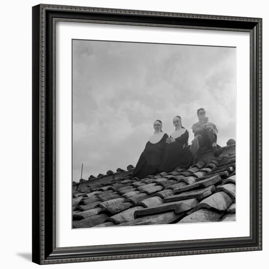 People on a Rooftop Awaiting the Coronation of Pope John XXIII, Vatican City, 4th November 1958-null-Framed Photographic Print