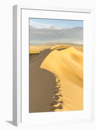 People walking on Khongor sand dunes in Gobi Gurvan Saikhan National Park, Sevrei district, South G-Francesco Vaninetti-Framed Photographic Print