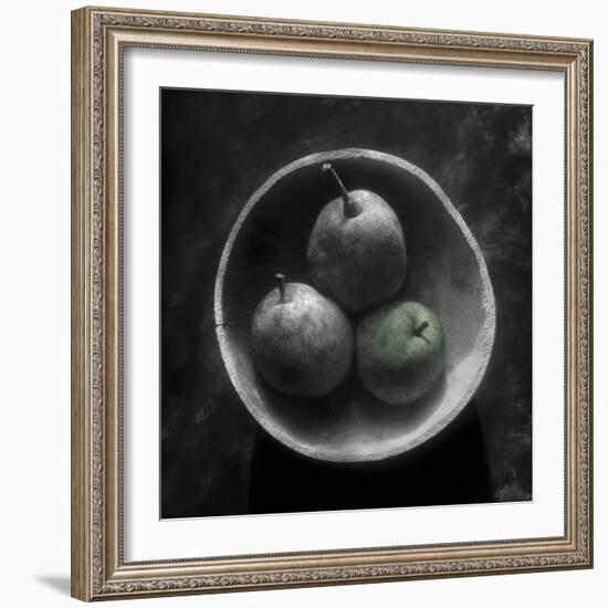 Peras - Pop-Moises Levy-Framed Photographic Print