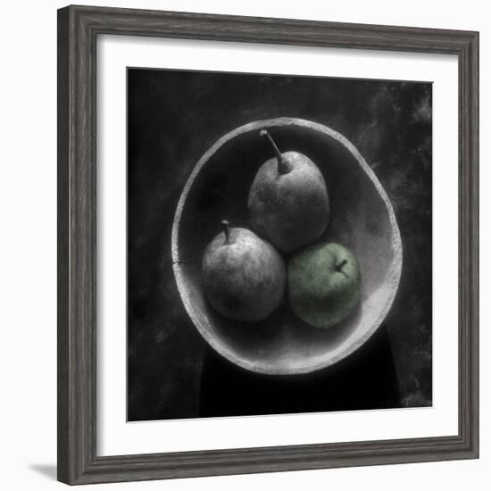 Peras - Pop-Moises Levy-Framed Photographic Print