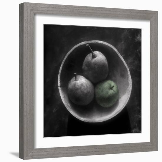 Peras - Pop-Moises Levy-Framed Photographic Print