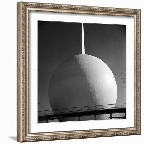 Perisphere and Trylon, Icons of the 1939 New York World's Fair-Alfred Eisenstaedt-Framed Photographic Print