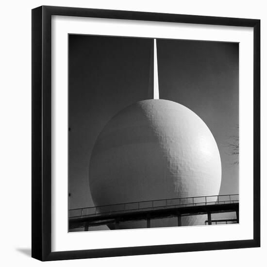 Perisphere and Trylon, Icons of the 1939 New York World's Fair-Alfred Eisenstaedt-Framed Photographic Print