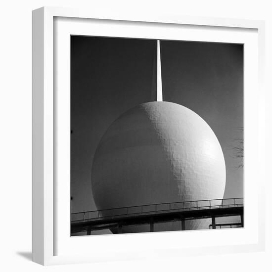 Perisphere and Trylon, Icons of the 1939 New York World's Fair-Alfred Eisenstaedt-Framed Photographic Print