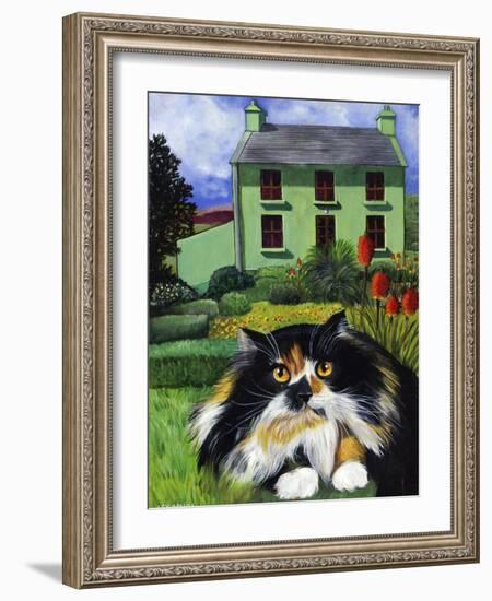 Persian Cat in Ireland (Chat Persan En Irland)-Isy Ochoa-Framed Giclee Print