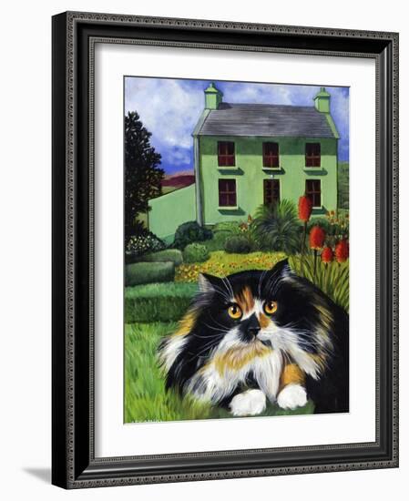 Persian Cat in Ireland (Chat Persan En Irland)-Isy Ochoa-Framed Giclee Print