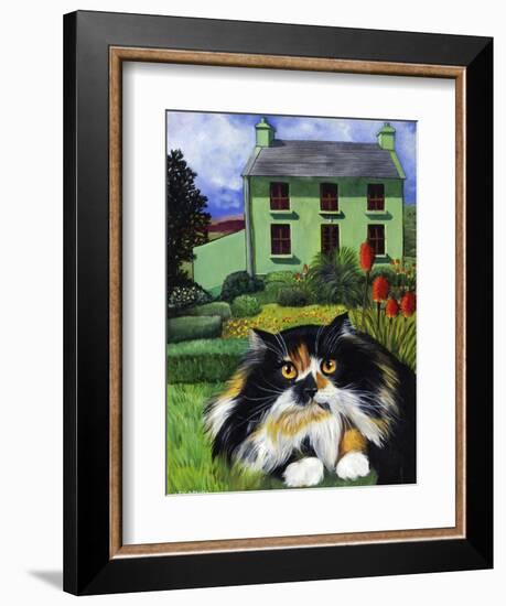 Persian Cat in Ireland (Chat Persan En Irland)-Isy Ochoa-Framed Giclee Print