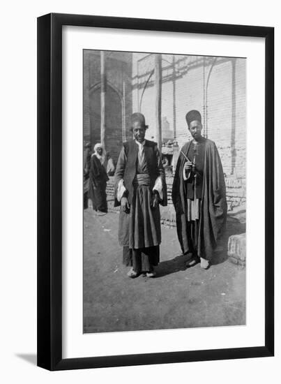 Persian Pilgrims Outside Kazimain Mosque, Iraq, 1917-1919-null-Framed Giclee Print