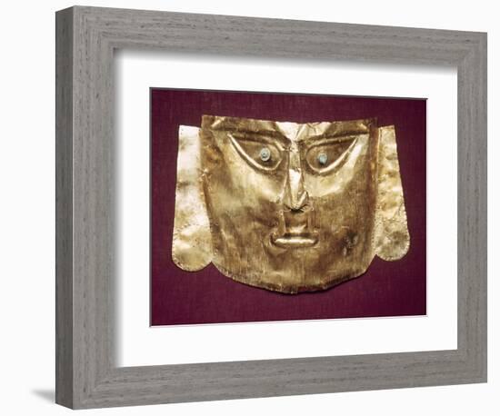 Peru: Chimu Gold Mask-null-Framed Photographic Print