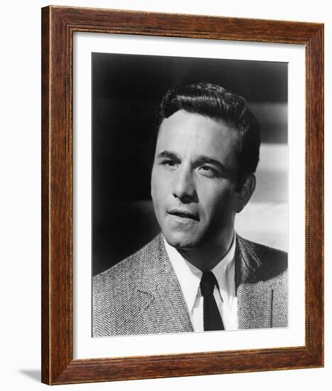 Peter Falk - The Trials of O'Brien-null-Framed Photo