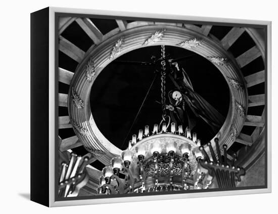 Phantom Of The Opera, Claude Rains, 1943, Chandelier-null-Framed Stretched Canvas