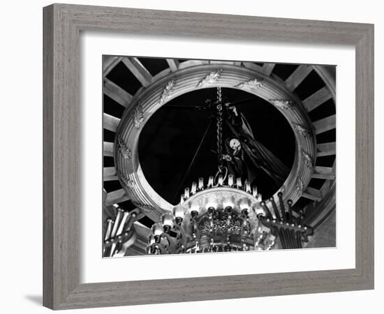 Phantom Of The Opera, Claude Rains, 1943, Chandelier-null-Framed Photo