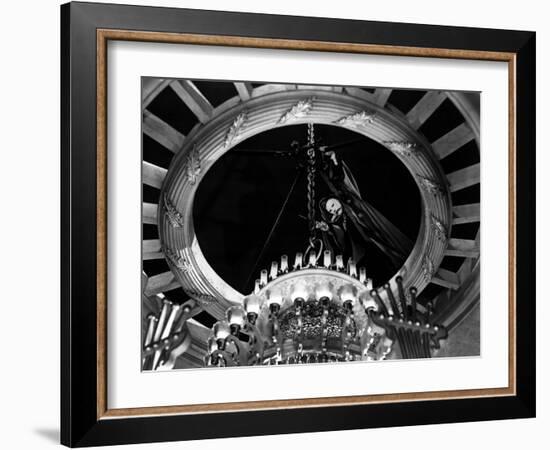 Phantom Of The Opera, Claude Rains, 1943, Chandelier-null-Framed Photo