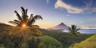 Philippines Southeastern Luzon Bicol Mayon Volcano Photographic
