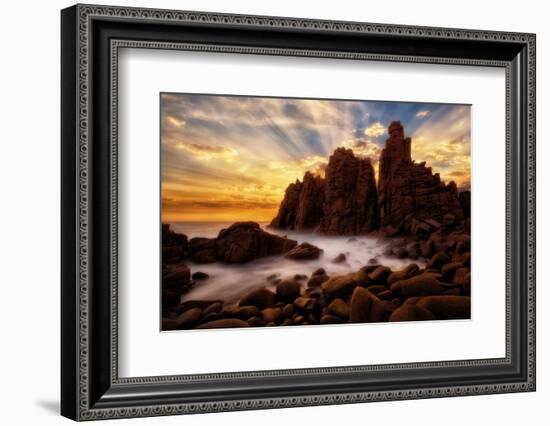 phillip-island-1-Lincoln Harrison-Framed Photo