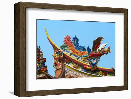 Phoenix statue on the roof of a Matsu Temple, Xiamen, Fujian Province, China-Keren Su-Framed Photographic Print