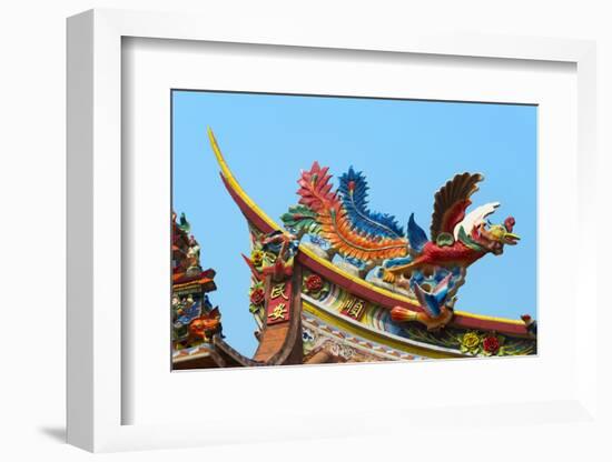 Phoenix statue on the roof of a Matsu Temple, Xiamen, Fujian Province, China-Keren Su-Framed Photographic Print
